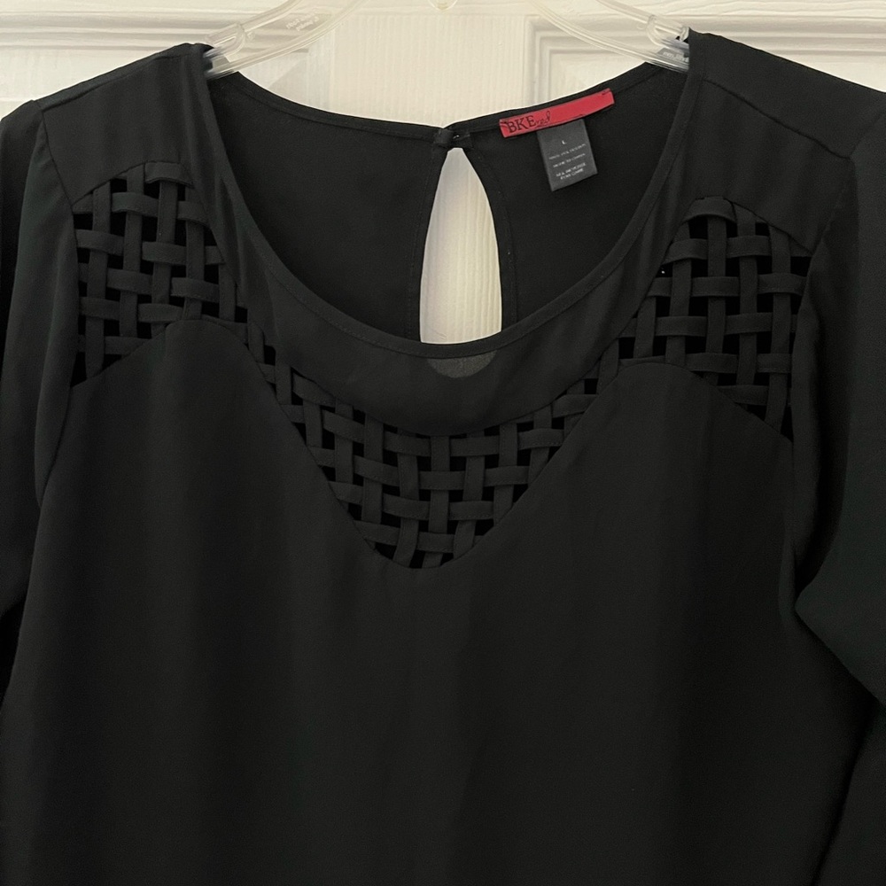 Red by BKE Black Blouse with Open Basketweave Design